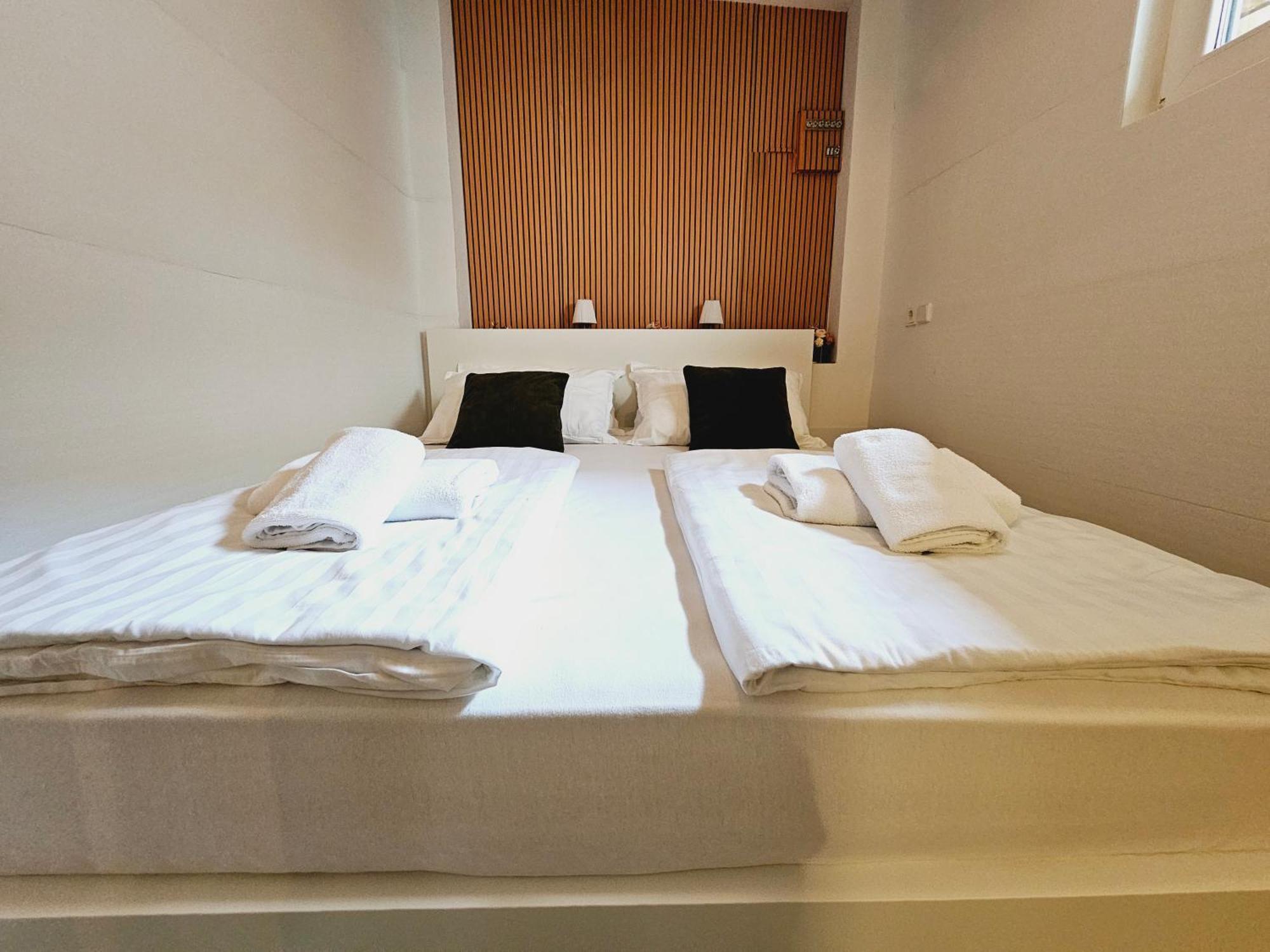 Apartman Center Budget